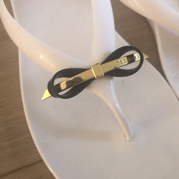 Ted Baker flip flops, size 7 - Picture 4 of 4
